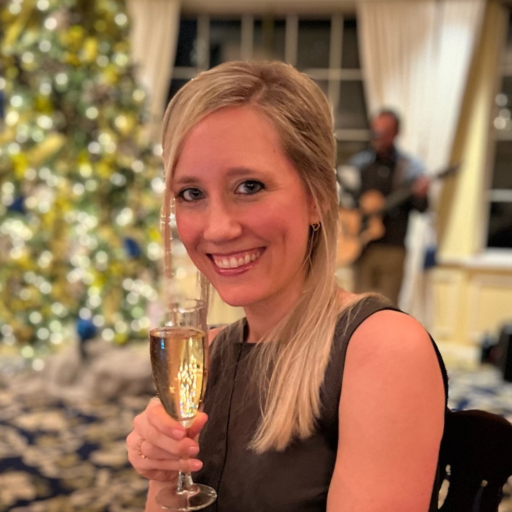 Meet your Posher, Monica